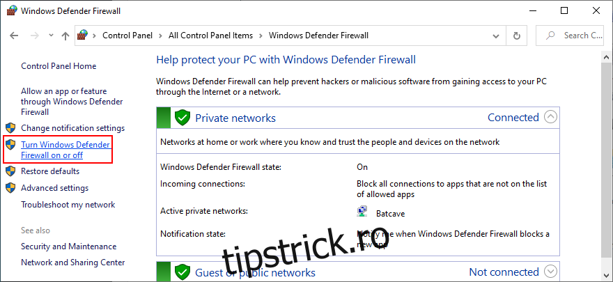 Panoul de control arată cum să activați sau să dezactivați Windows Defender Firewall