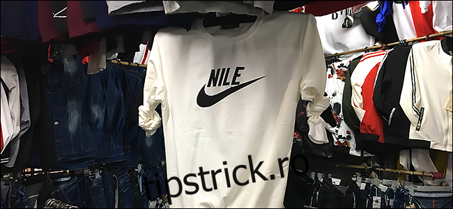 O cămașă Nike imitație.  se spune 